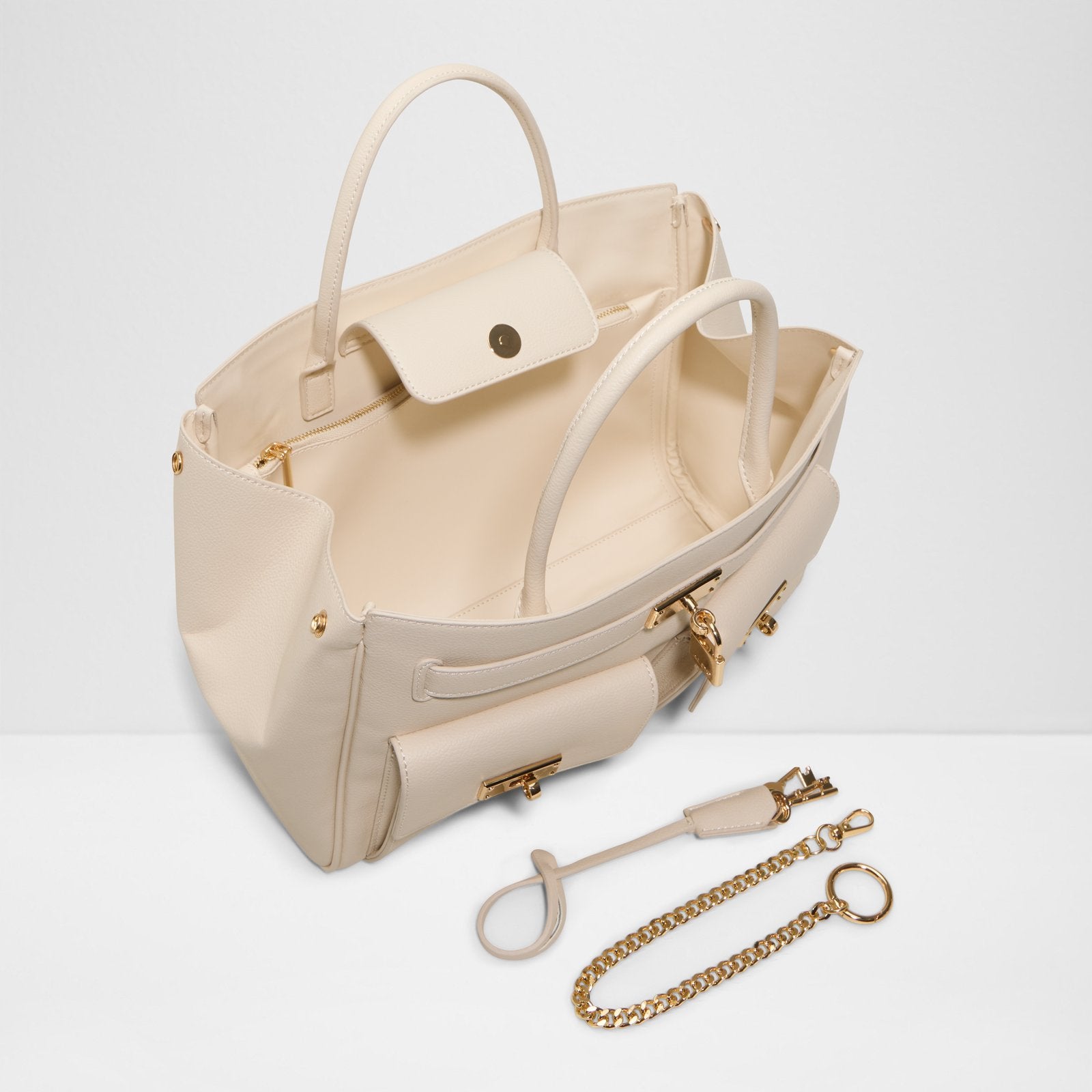 Katetote / حقيبة ساتشل