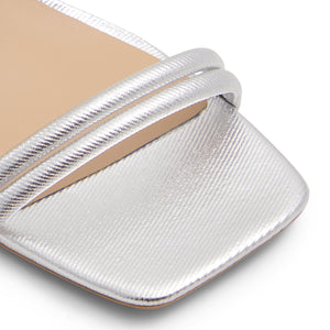 Keelay / Heeled Sandals