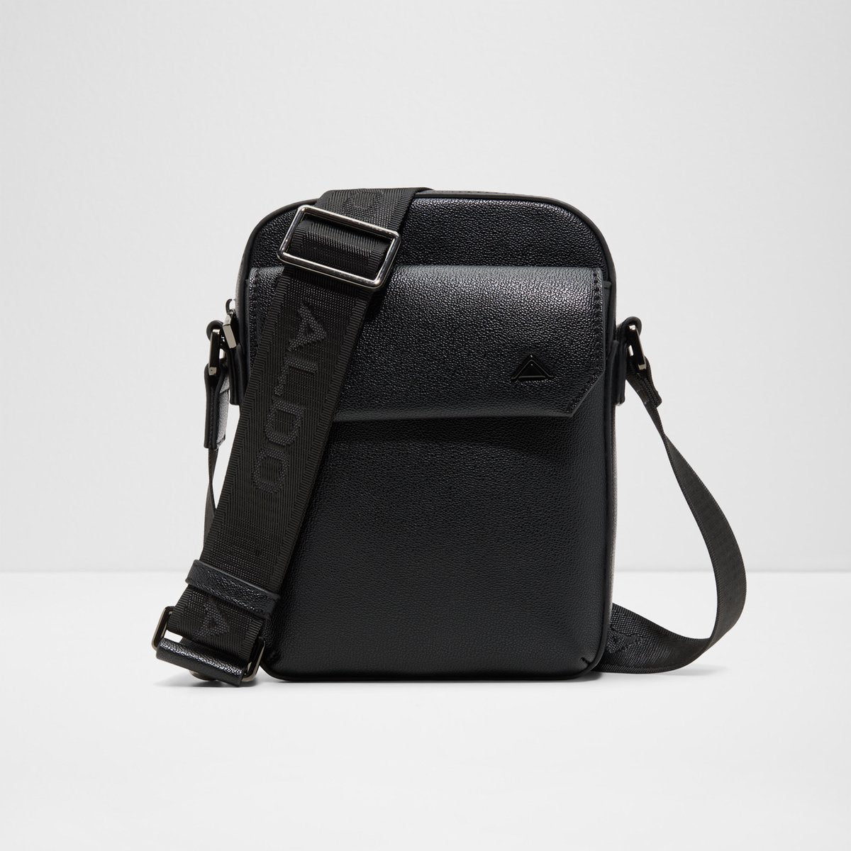 Kennethe / Cross Body