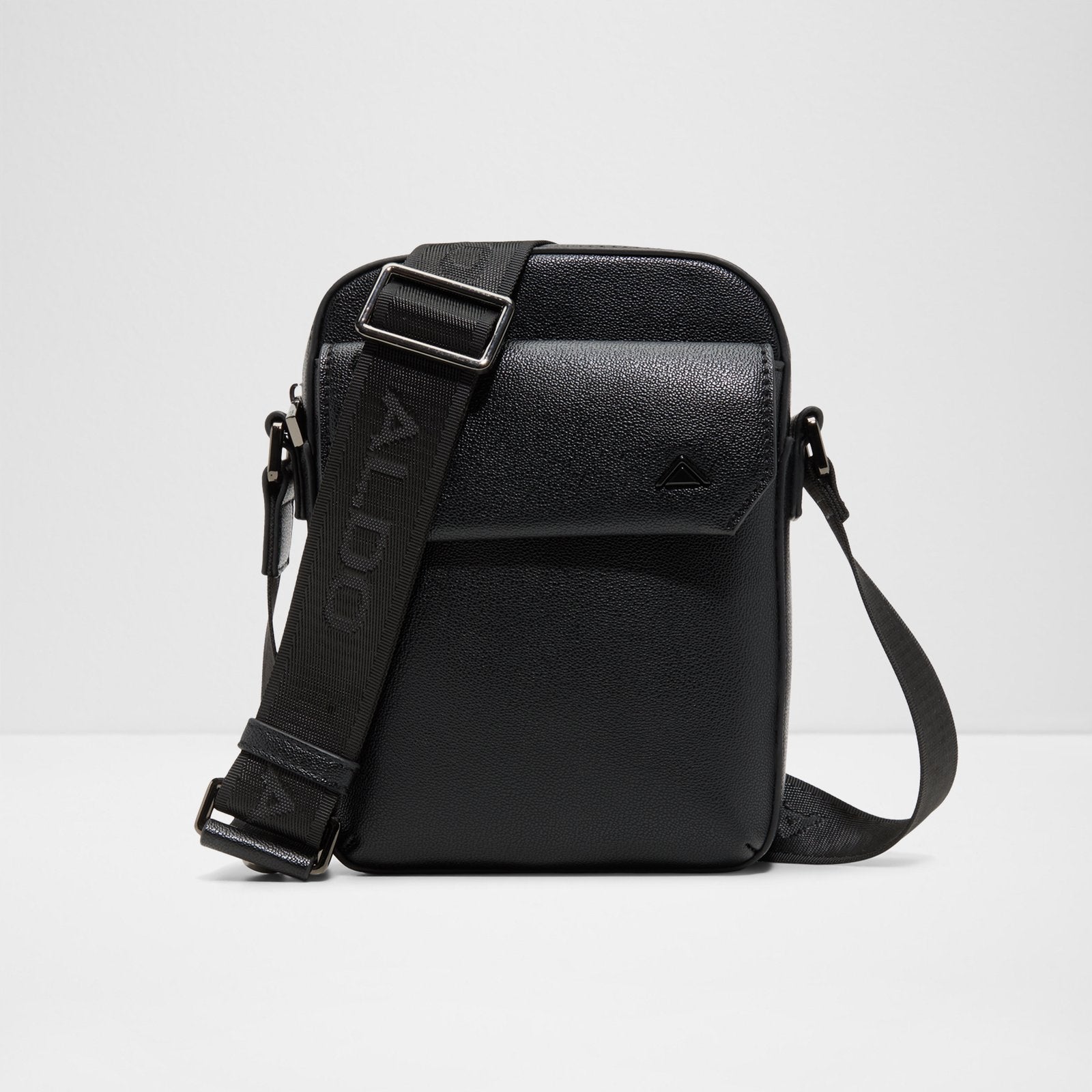 Kennethe / Cross Body