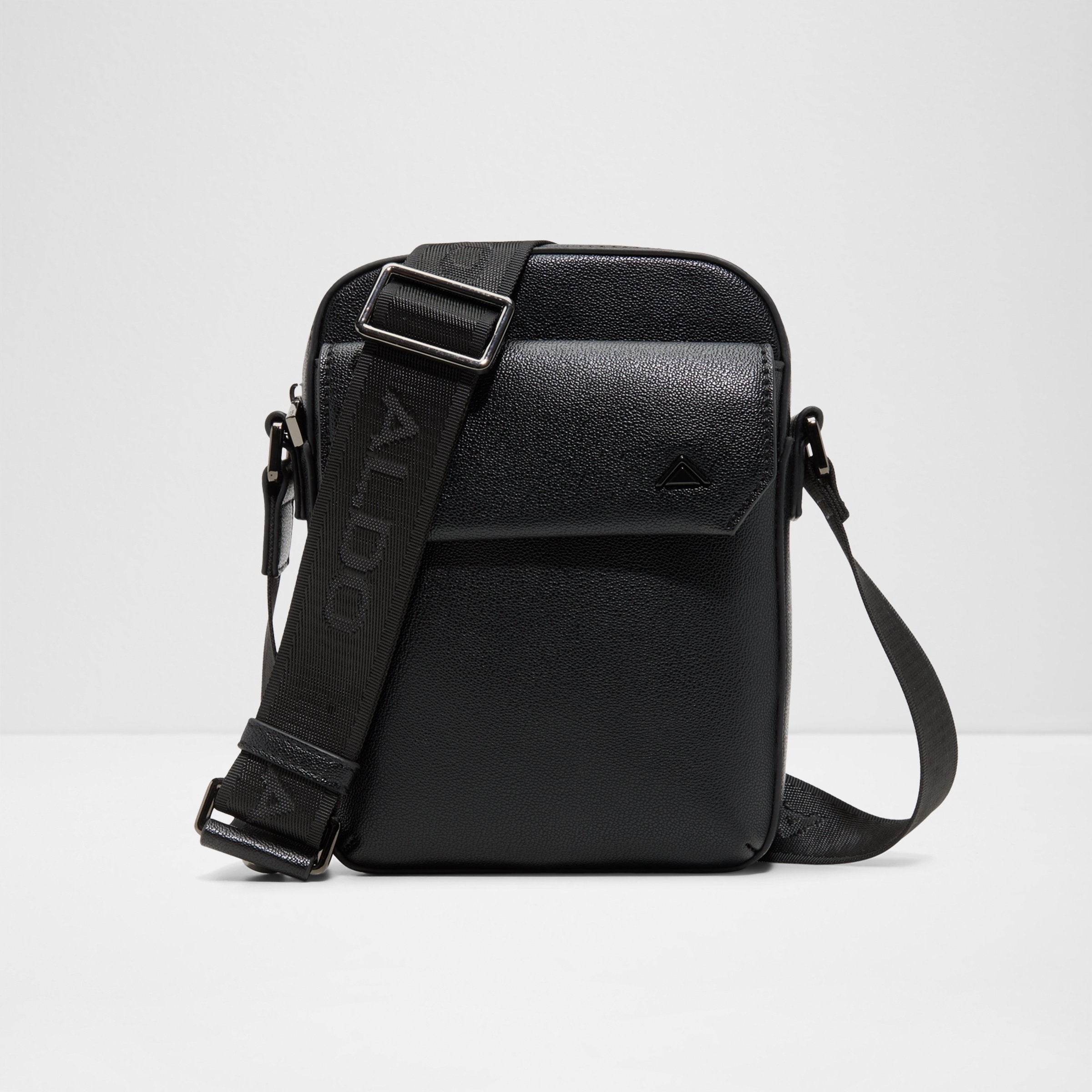 Kennethe / Cross Body