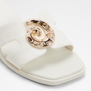 Khali / Flat Sandals
