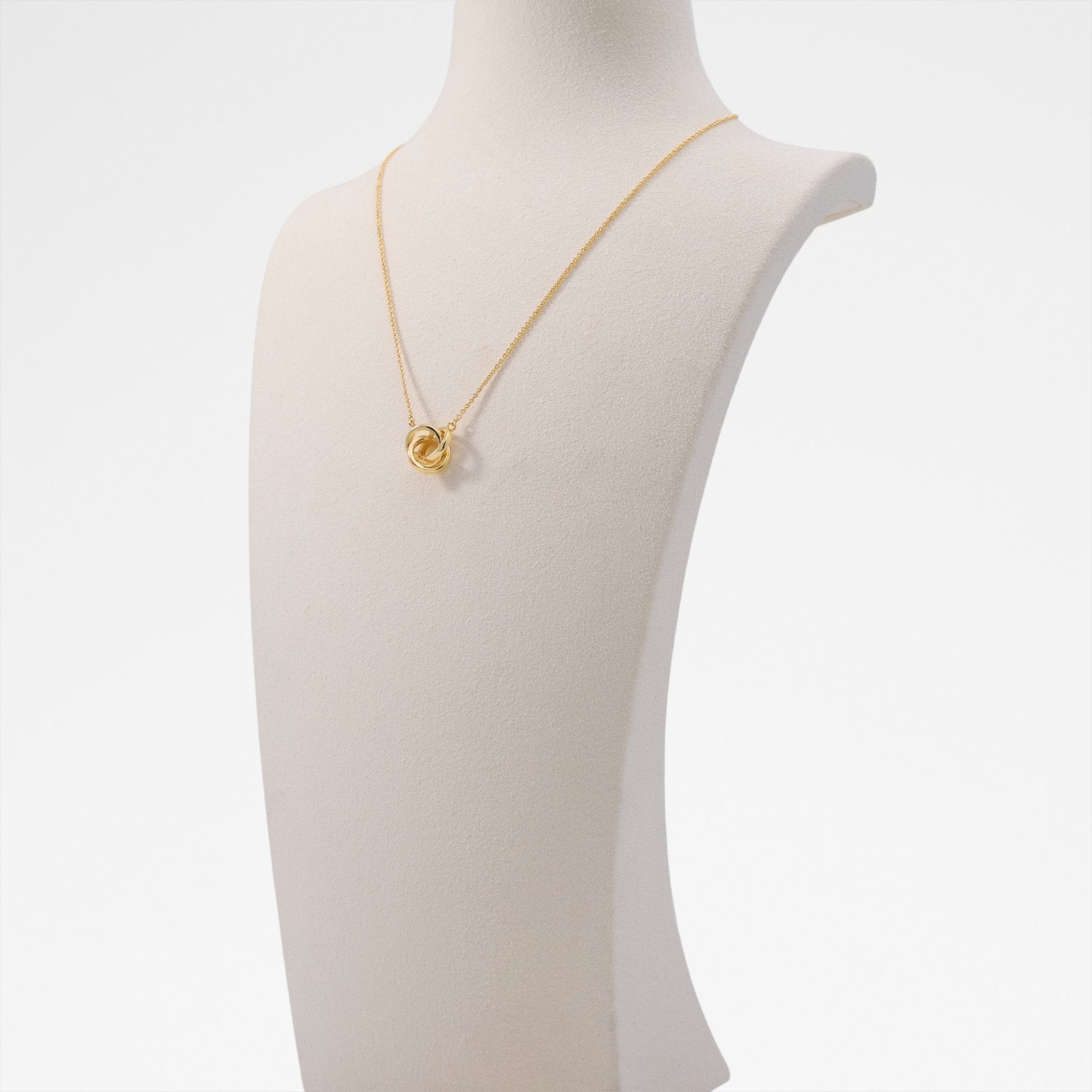 Knotse / Necklaces