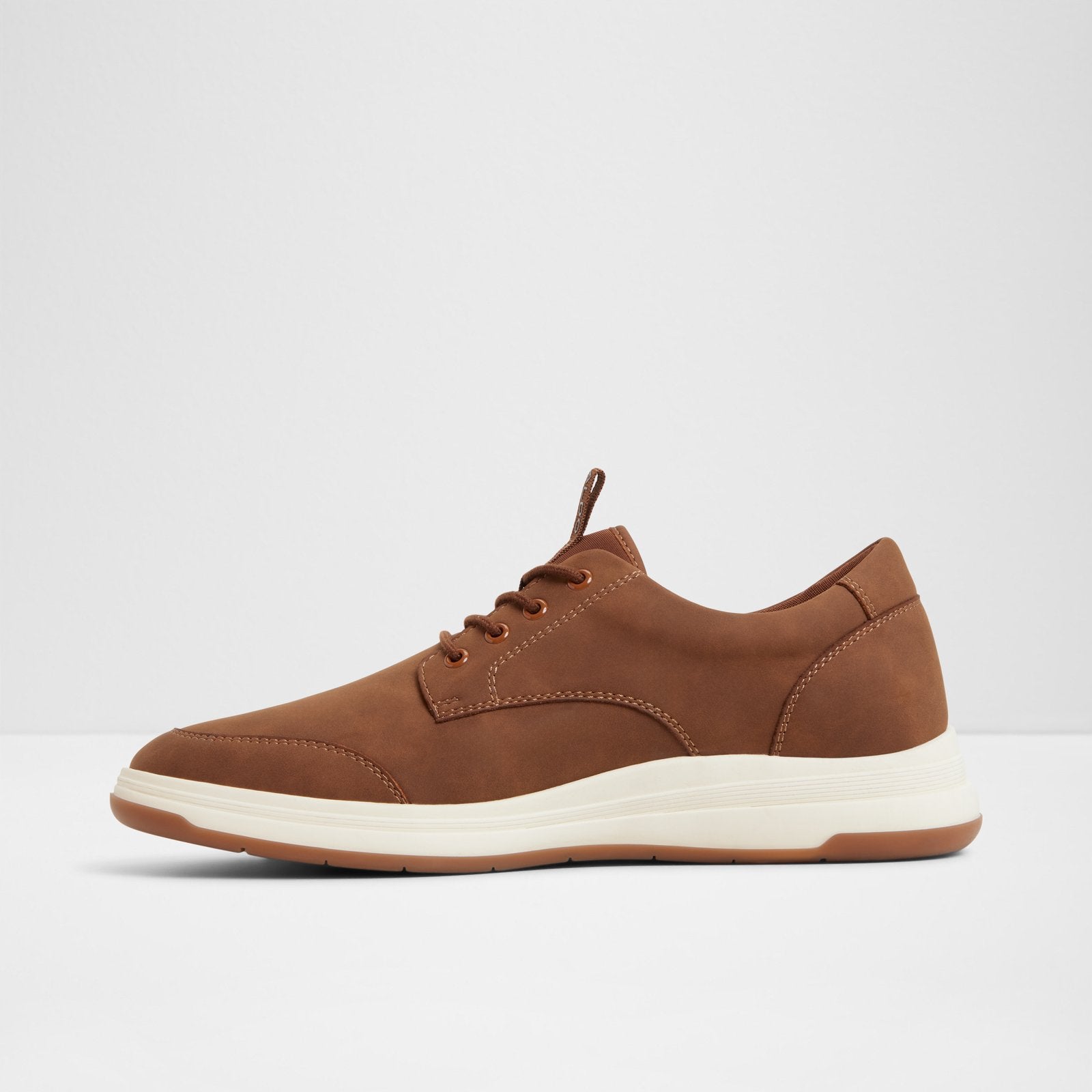 Konnor / Lace Ups