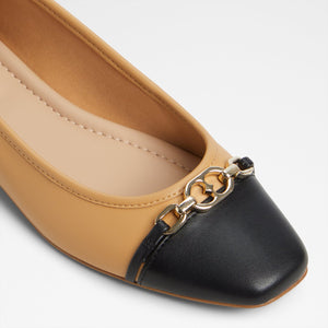 Krishelle / Ballerinas & Mary Janes