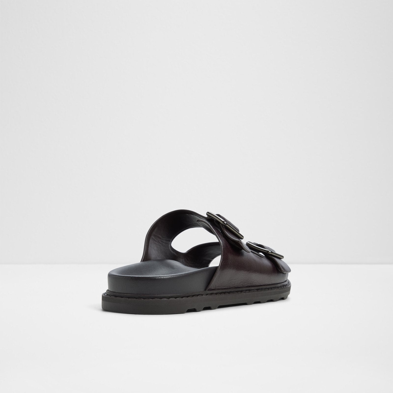Kyro / Flat Sandals