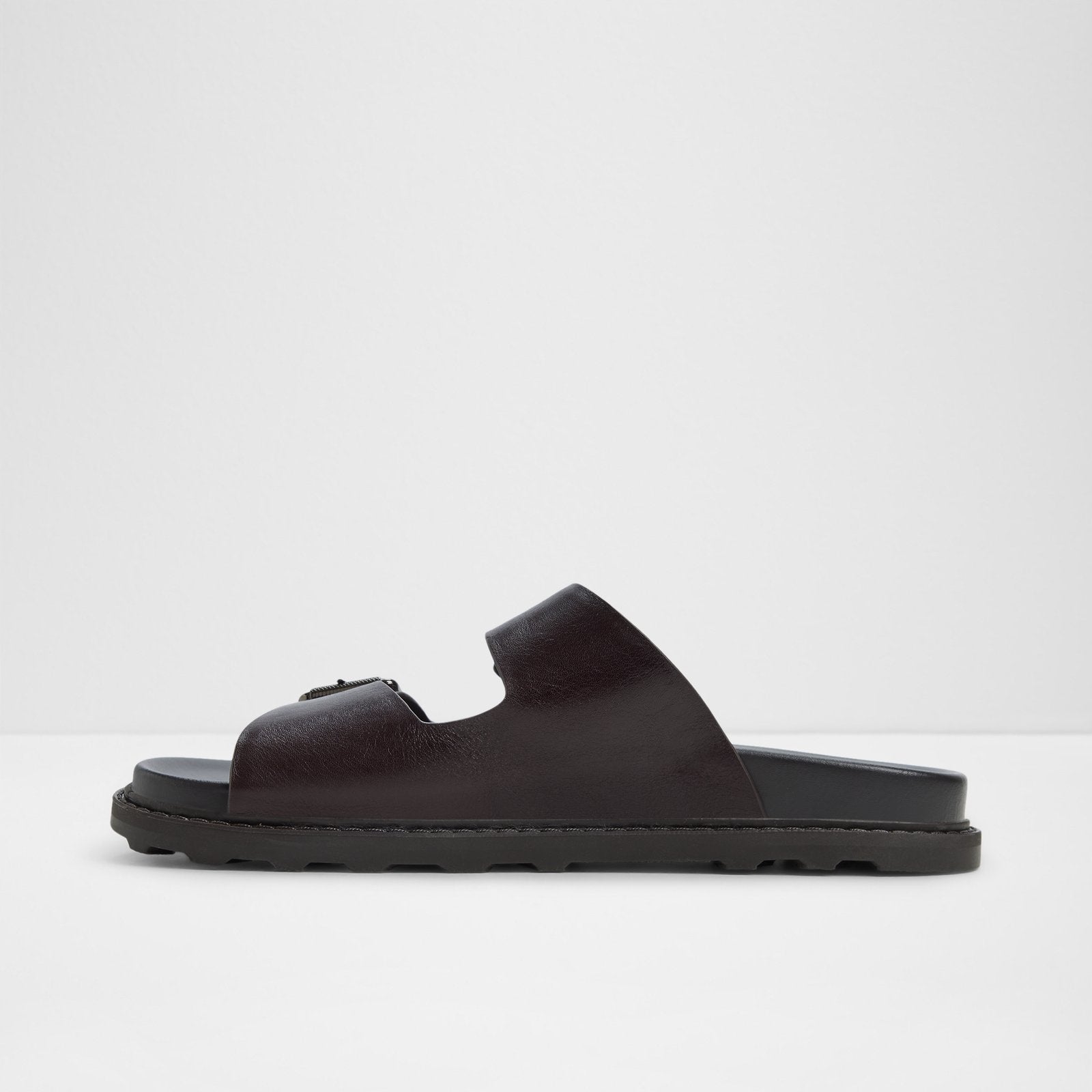 Kyro / Flat Sandals