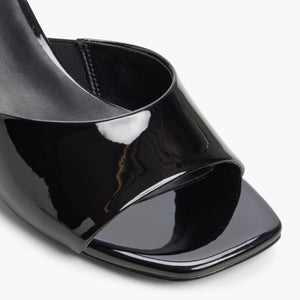 Lanaa \ Heeled Sandals