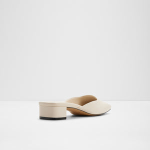 Lannah / Clogs & Mules