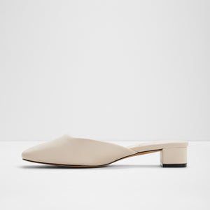 Lannah / Clogs & Mules