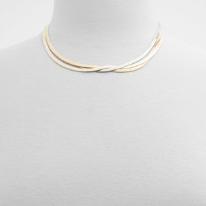 Lareliwan / Accessories