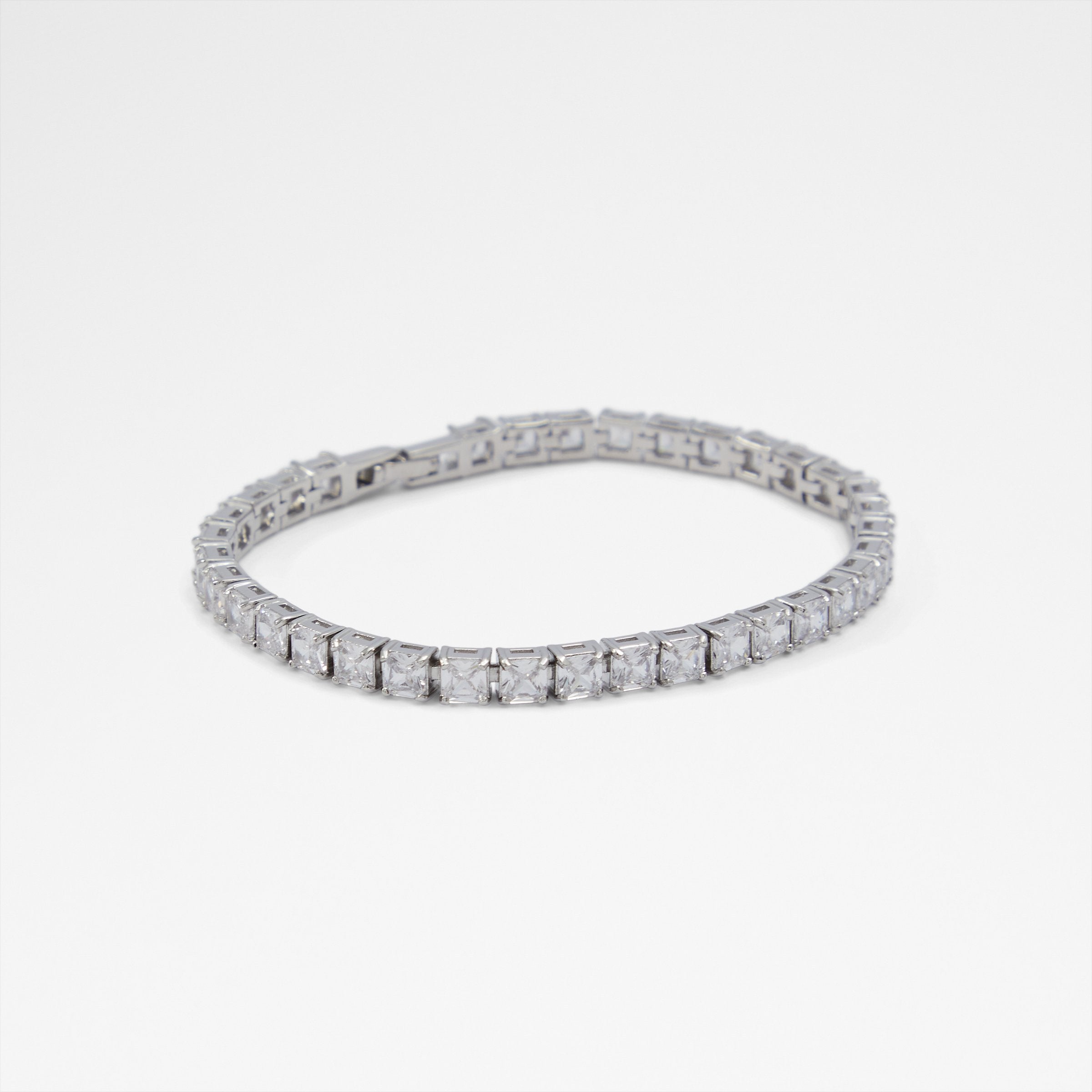 Laryn / Accessories