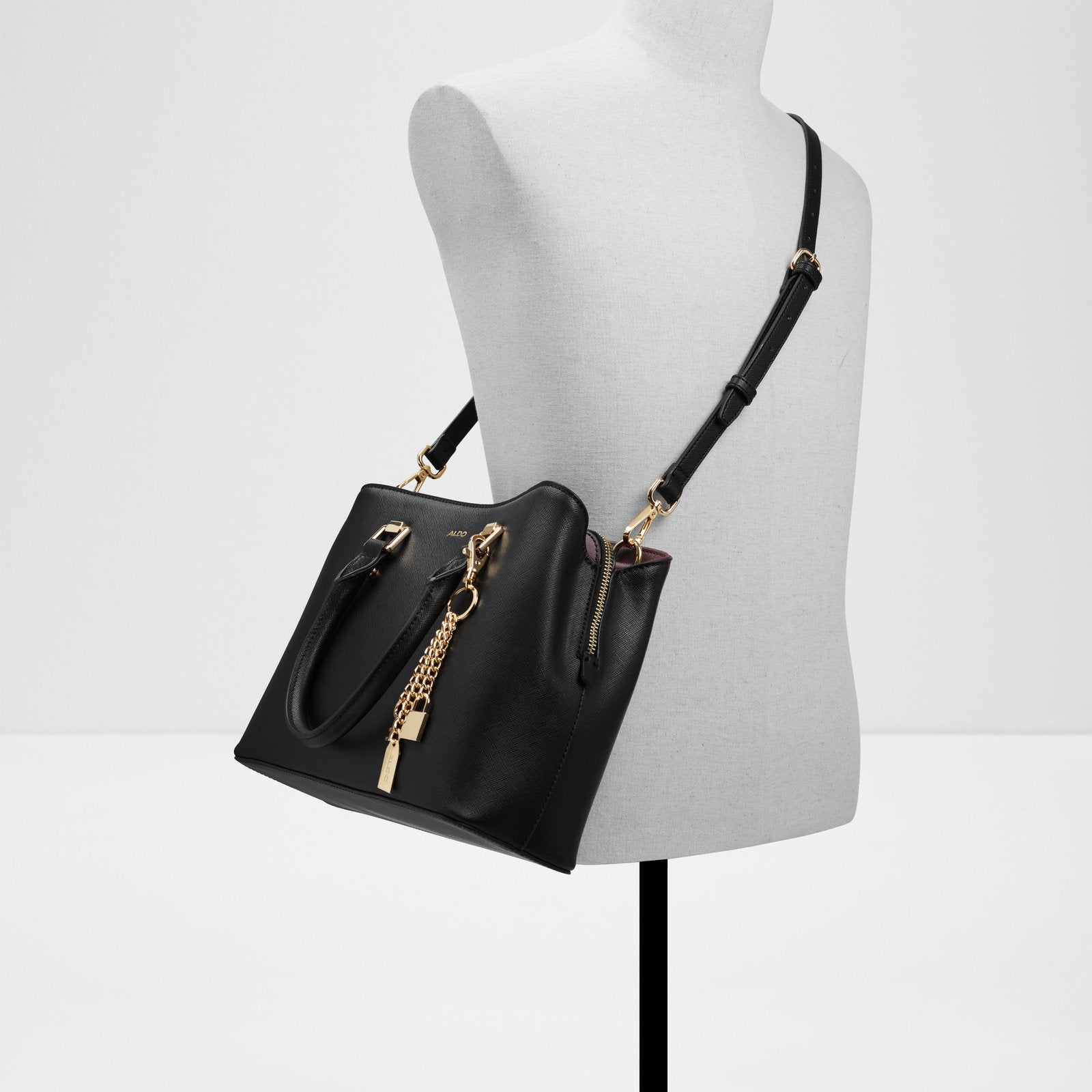 Legoiri / Satchel