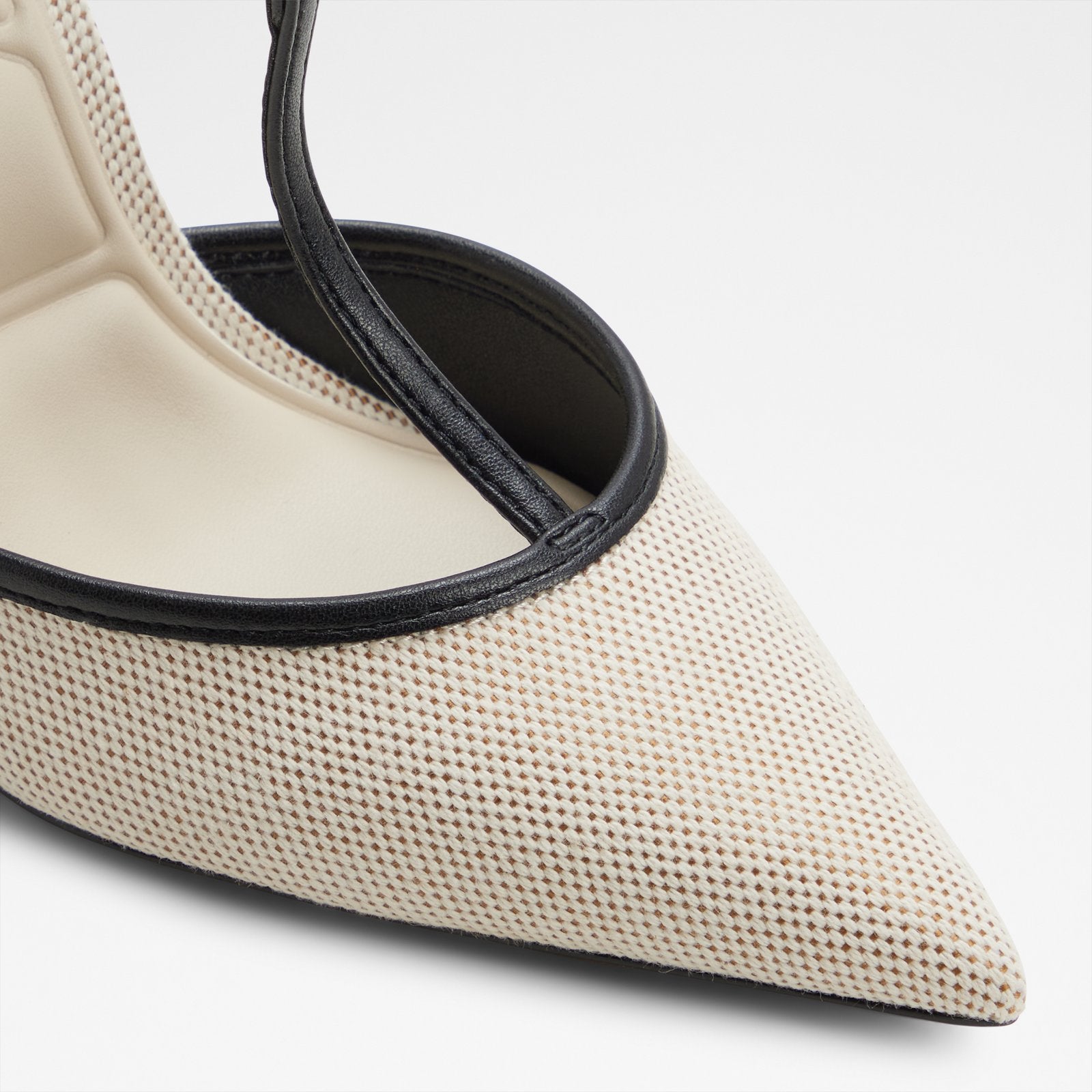 Leonna / Heeled Shoes