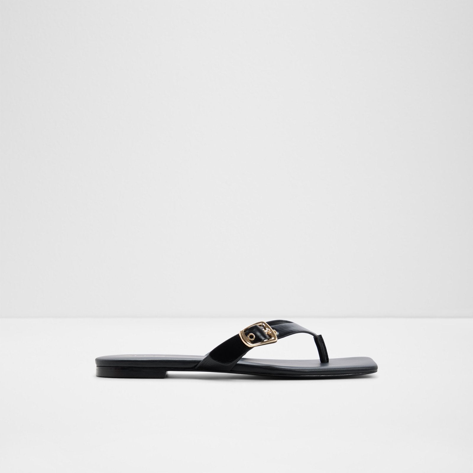 Luciies / إكسسوارات