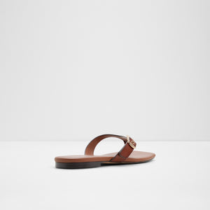 Leonnia / Flat Sandals