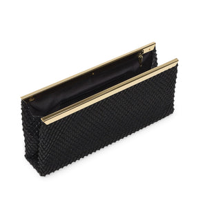 Leticiaa / Clutch