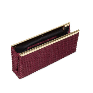 Leticiaa / Clutch