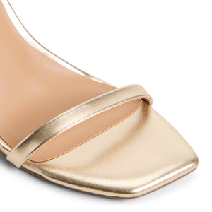 Leyyla / Heeled Sandals