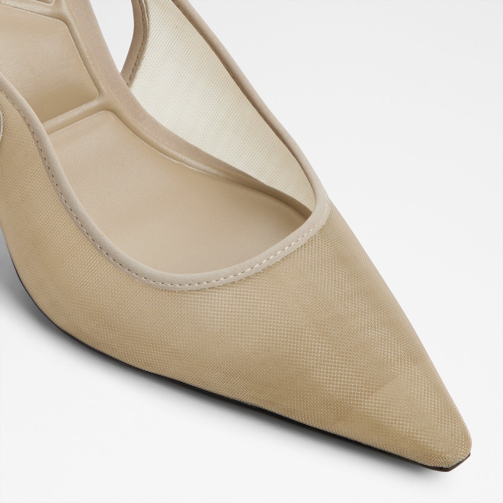 Liannia / Heeled Shoes