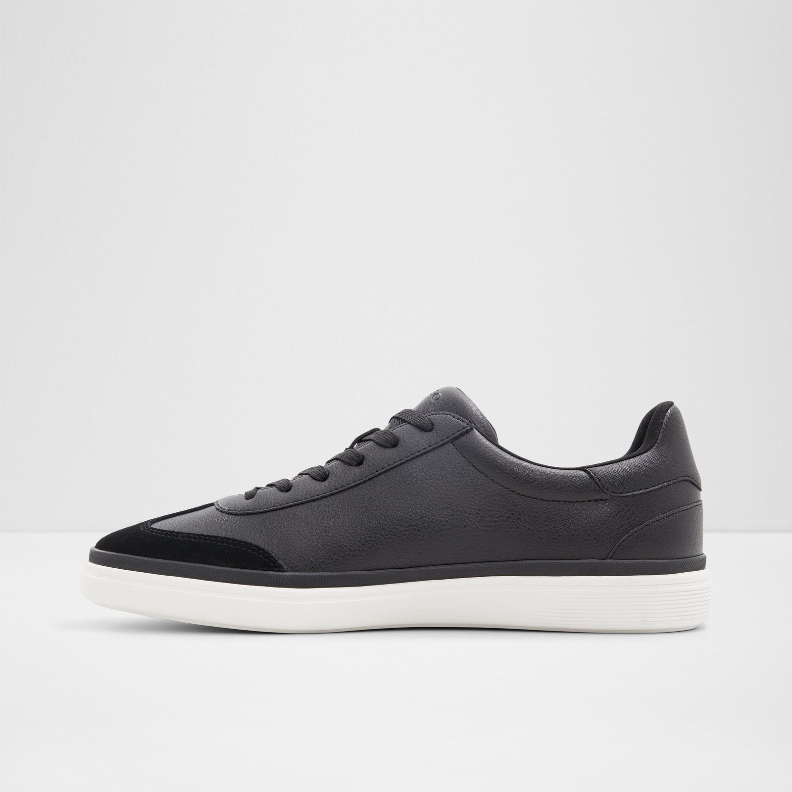 Lido / Sneakers