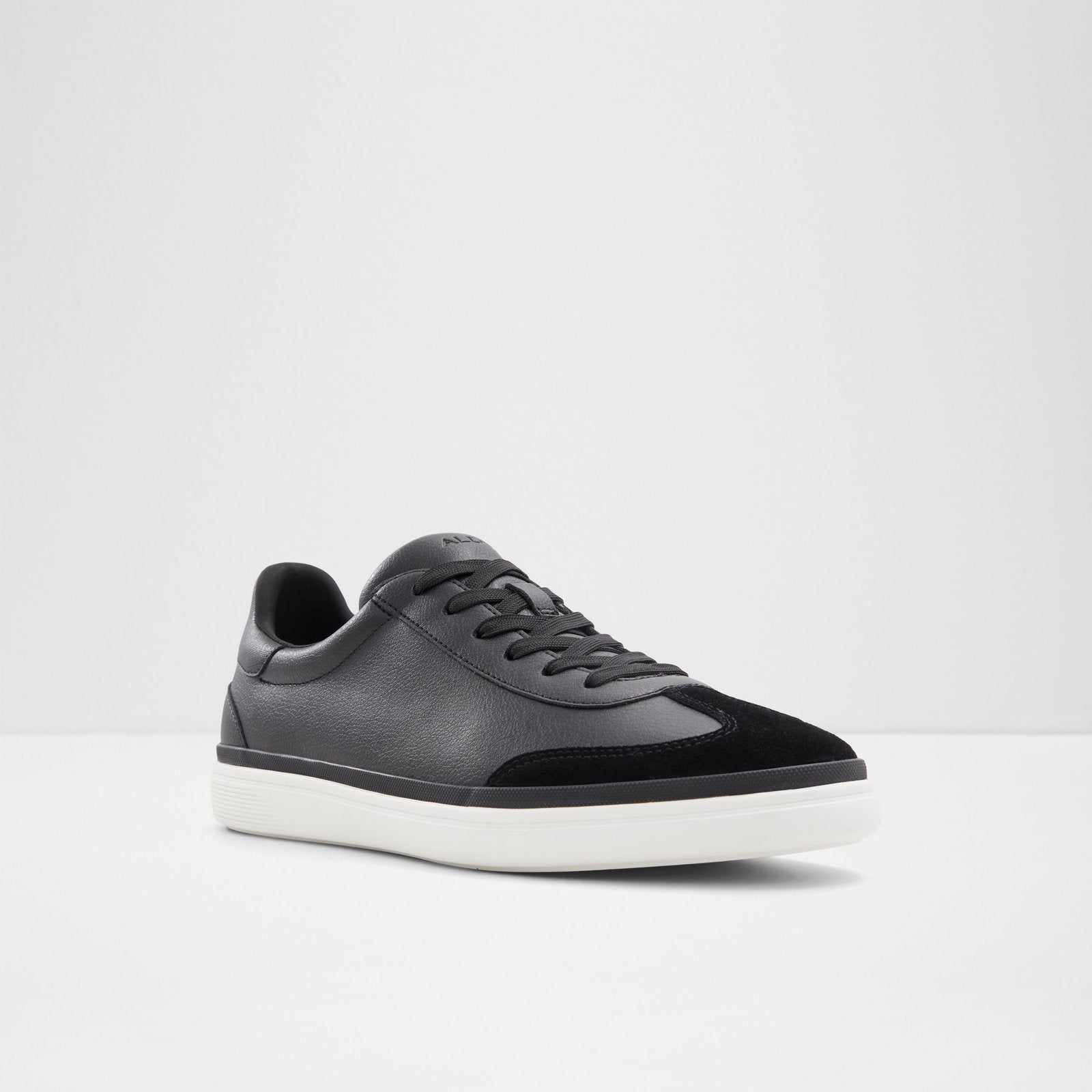 Lido / Sneakers