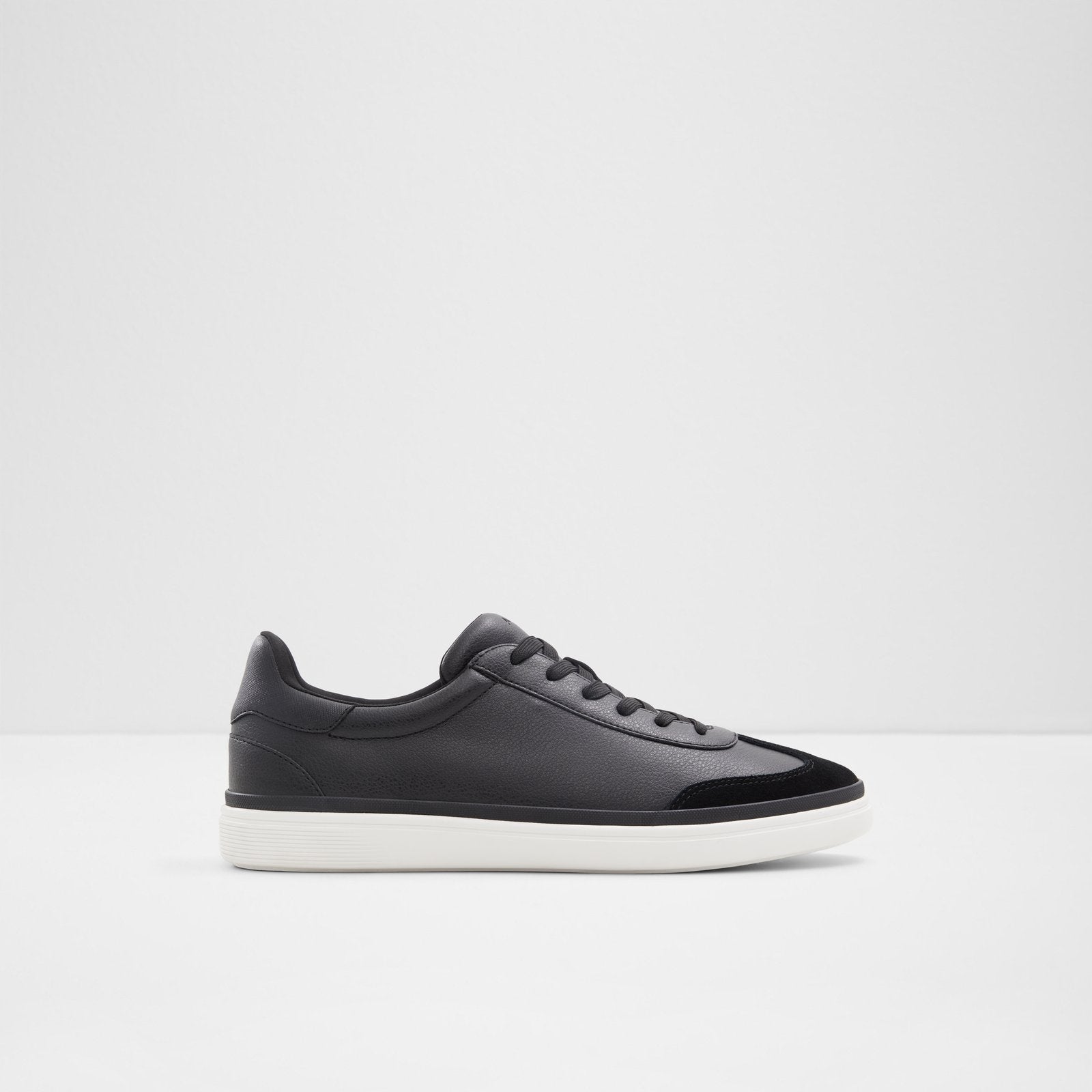 Lido / Sneakers