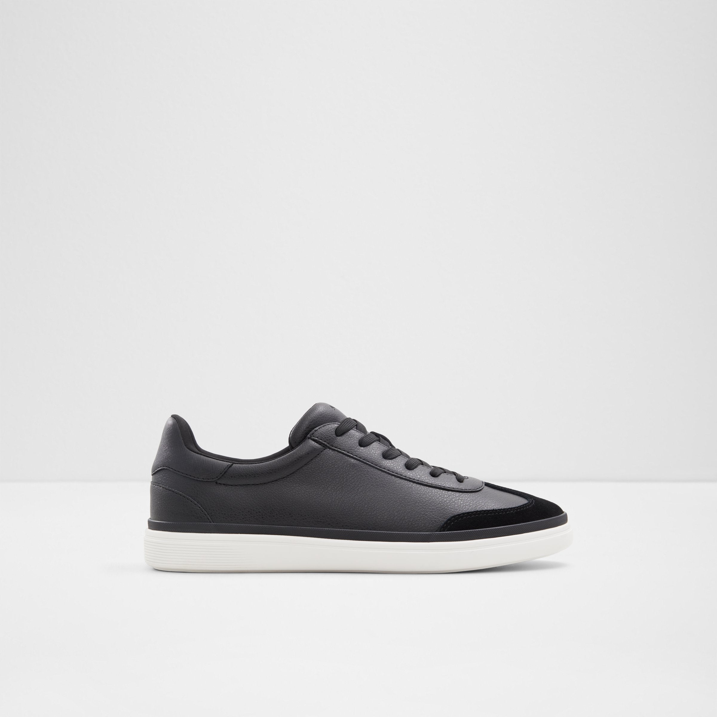 Lido / Sneakers