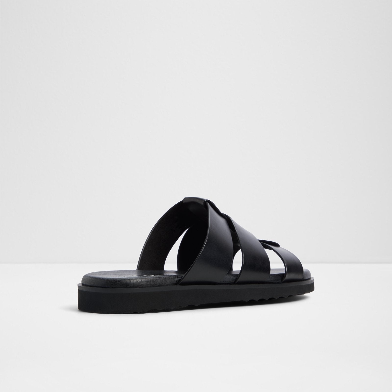 Light / Flat Sandals