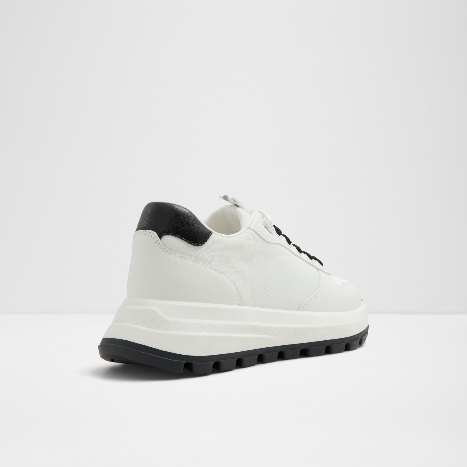 Lisette / Sneakers