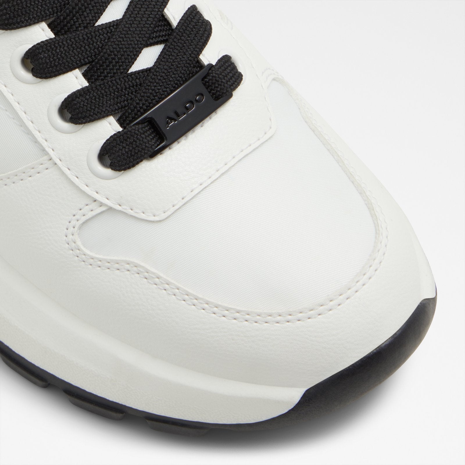 Lisette / Sneakers