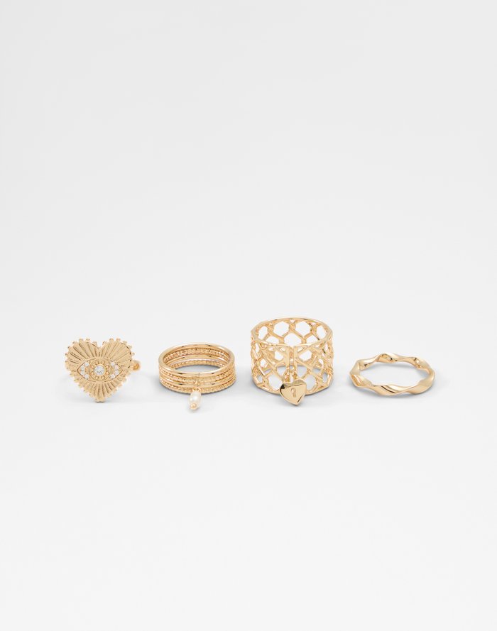 Ice Lovebound Accessories