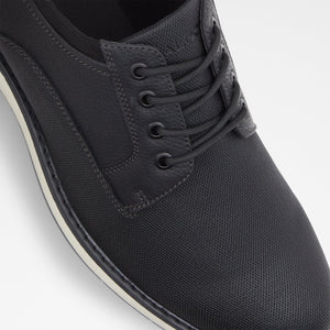 Luca / Sneakers