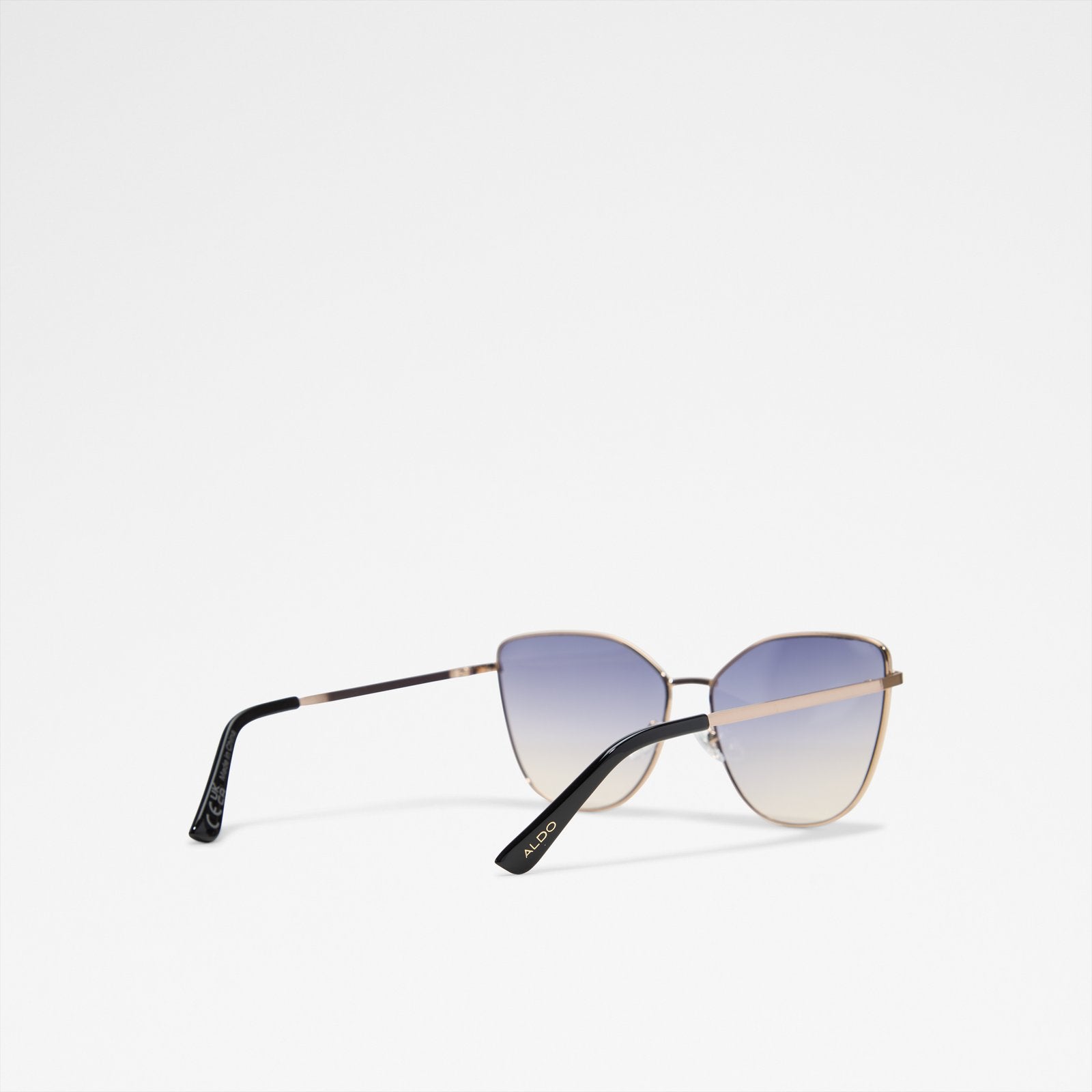Lukian / Accessories