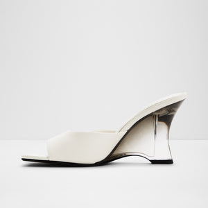 Luminae / Wedge Sandals