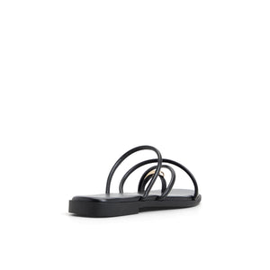 Lunarose  /  Flat Sandals