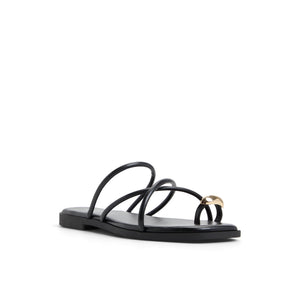 Lunarose  /  Flat Sandals