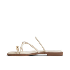 Lunarose  /  Flat Sandals
