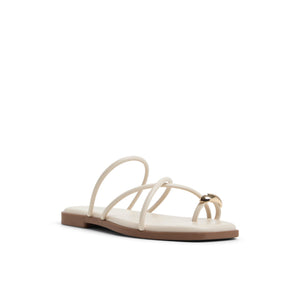 Lunarose  /  Flat Sandals