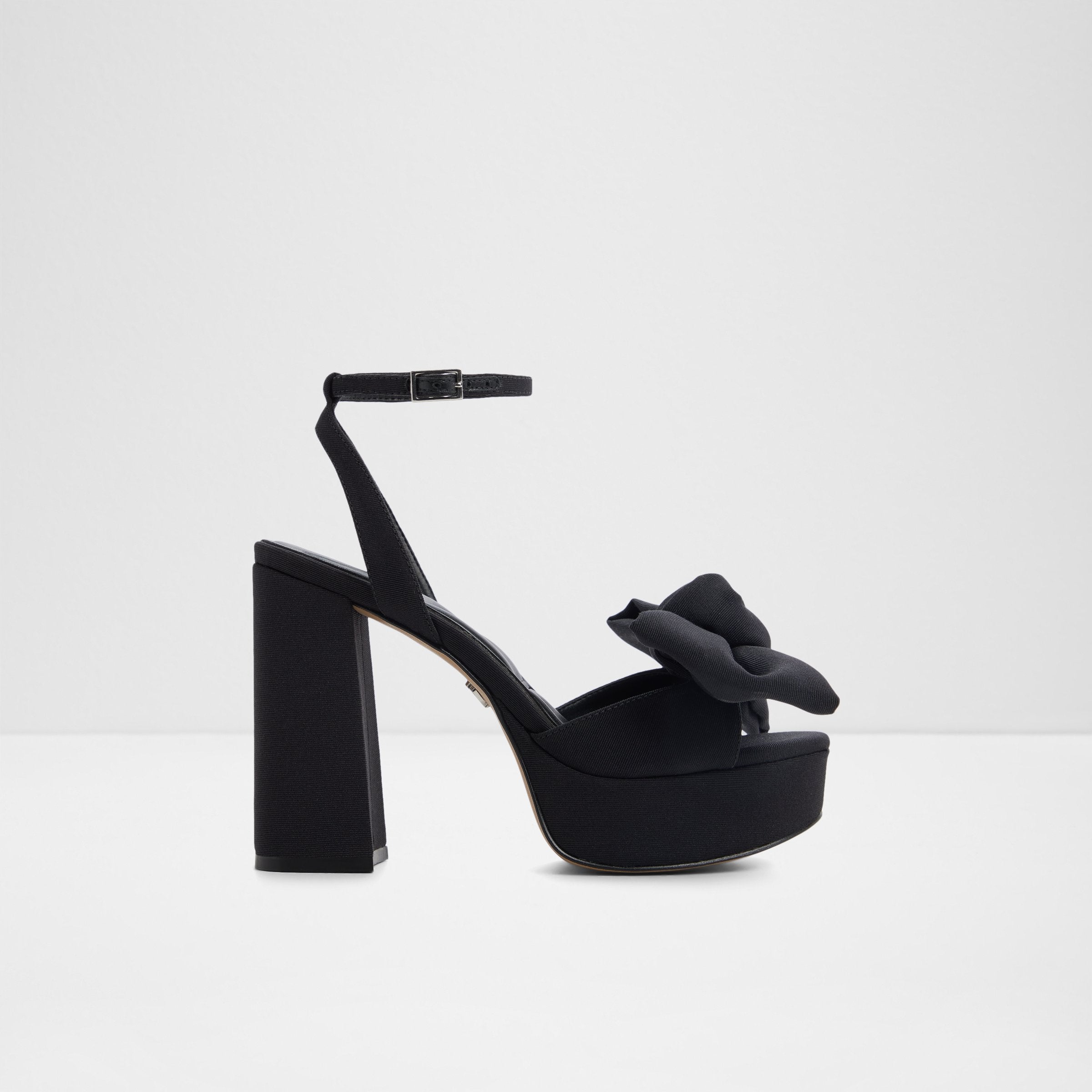 Luscious / Heeled Sandals