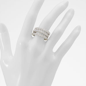 Luxeaura / Accessories