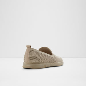 Luxton / Slip Ons