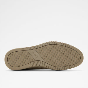 Luxton / Slip Ons
