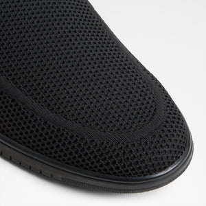 Luxton / Slip Ons