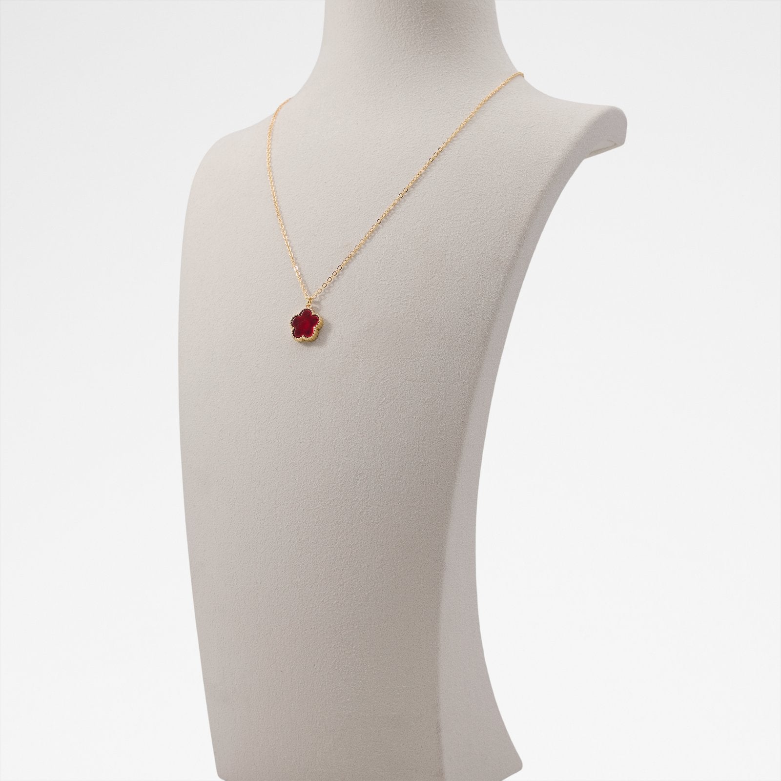 Lyndsee / Necklaces