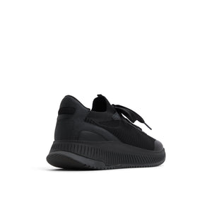 Macan  /  Sneakers