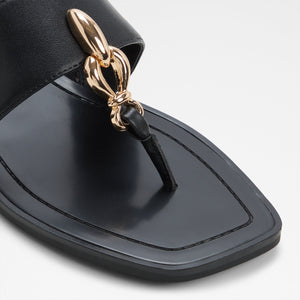 Madaline / Flat Sandals