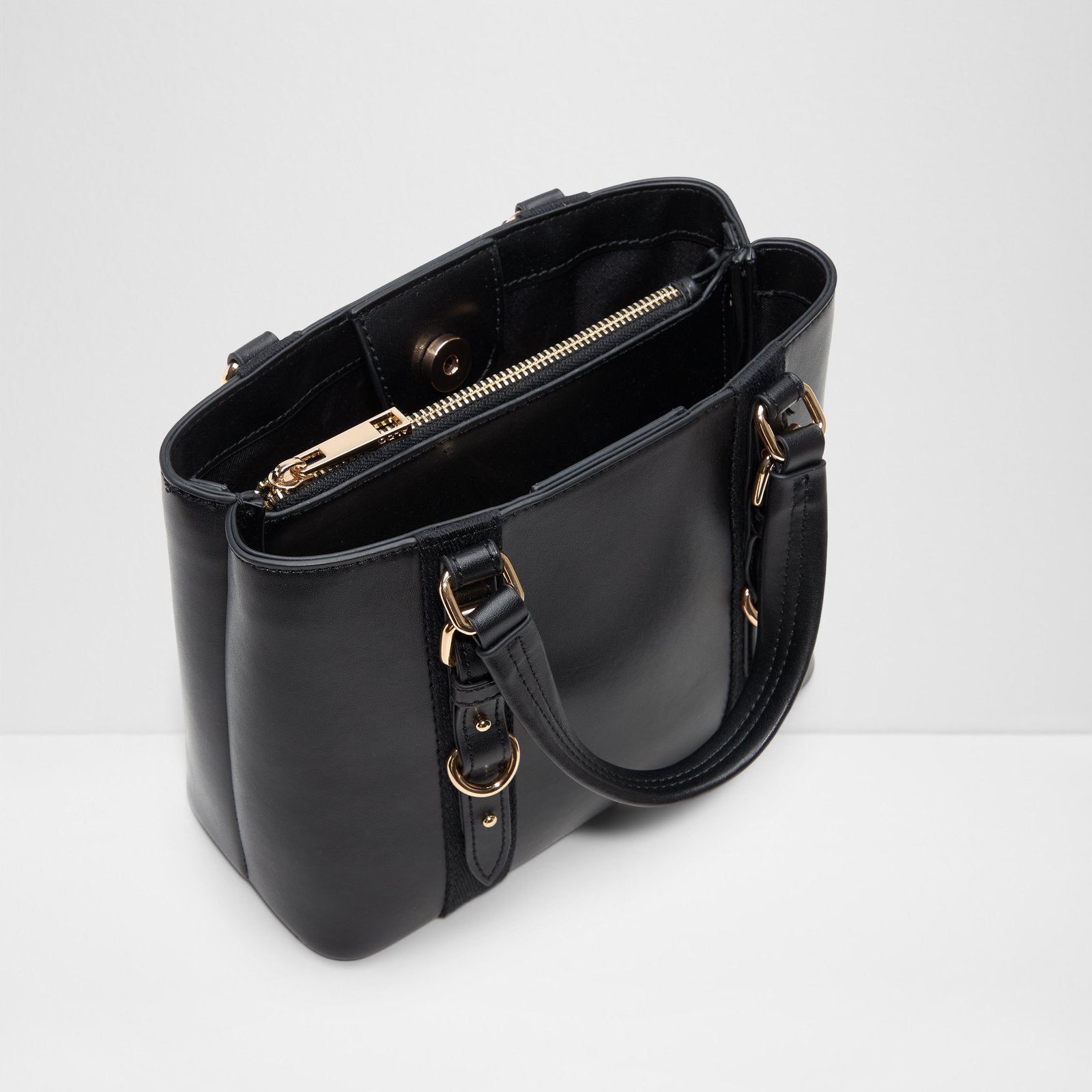Maleah / Satchel
