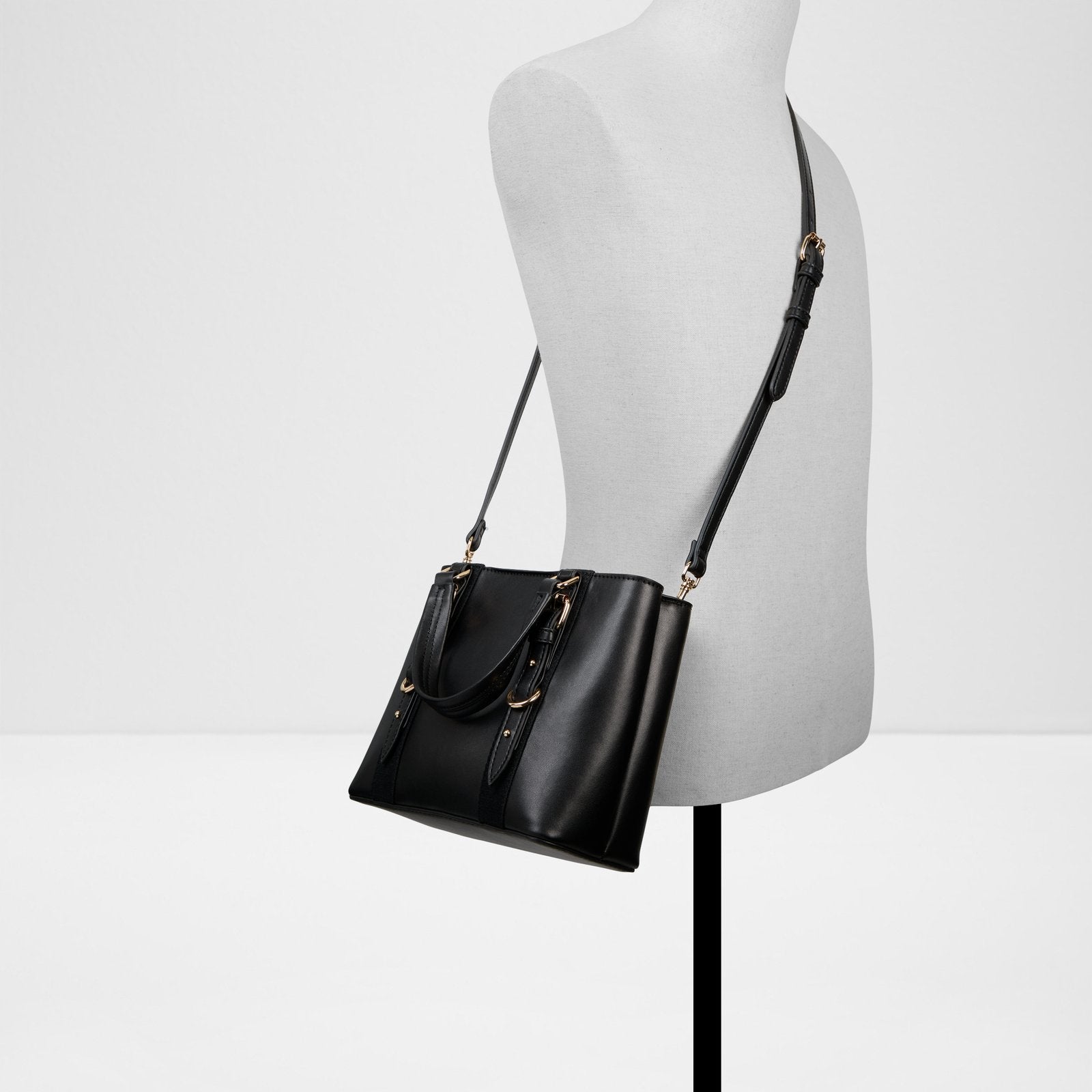 Maleah / Satchel