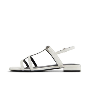 Mattea  /  Flat Sandals